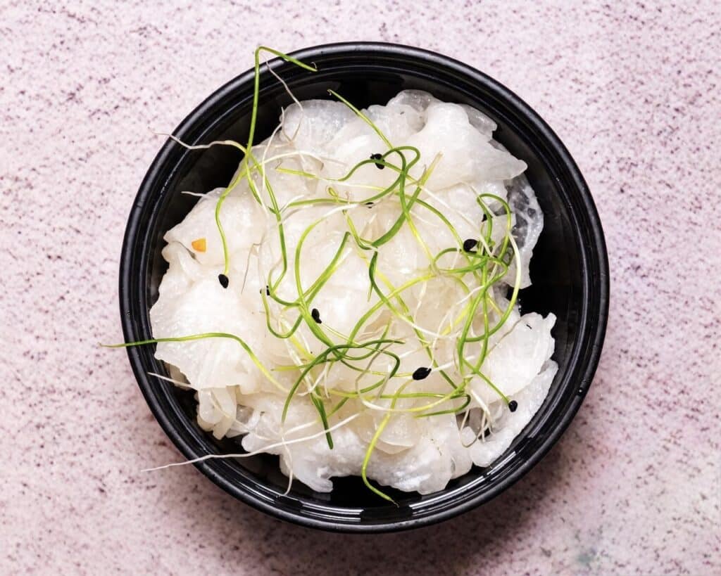 Sweet/sour daikon